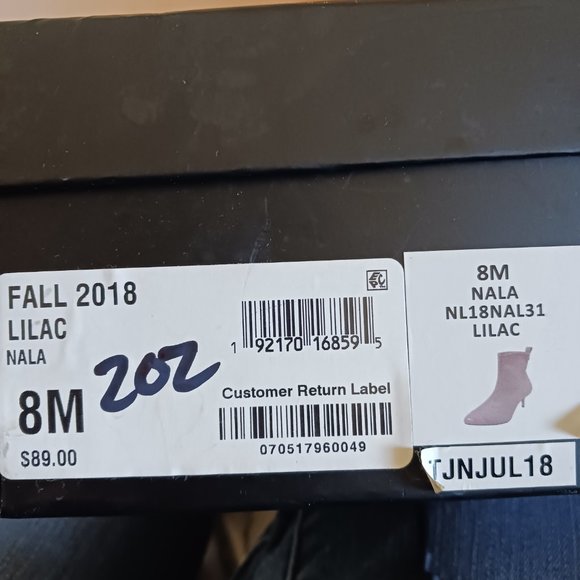 Nanette Lepore Lilac colored short sock fitting booties. Women's size 8. - Picture 11 of 11